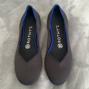 Rothy’s The Flat in shale gray